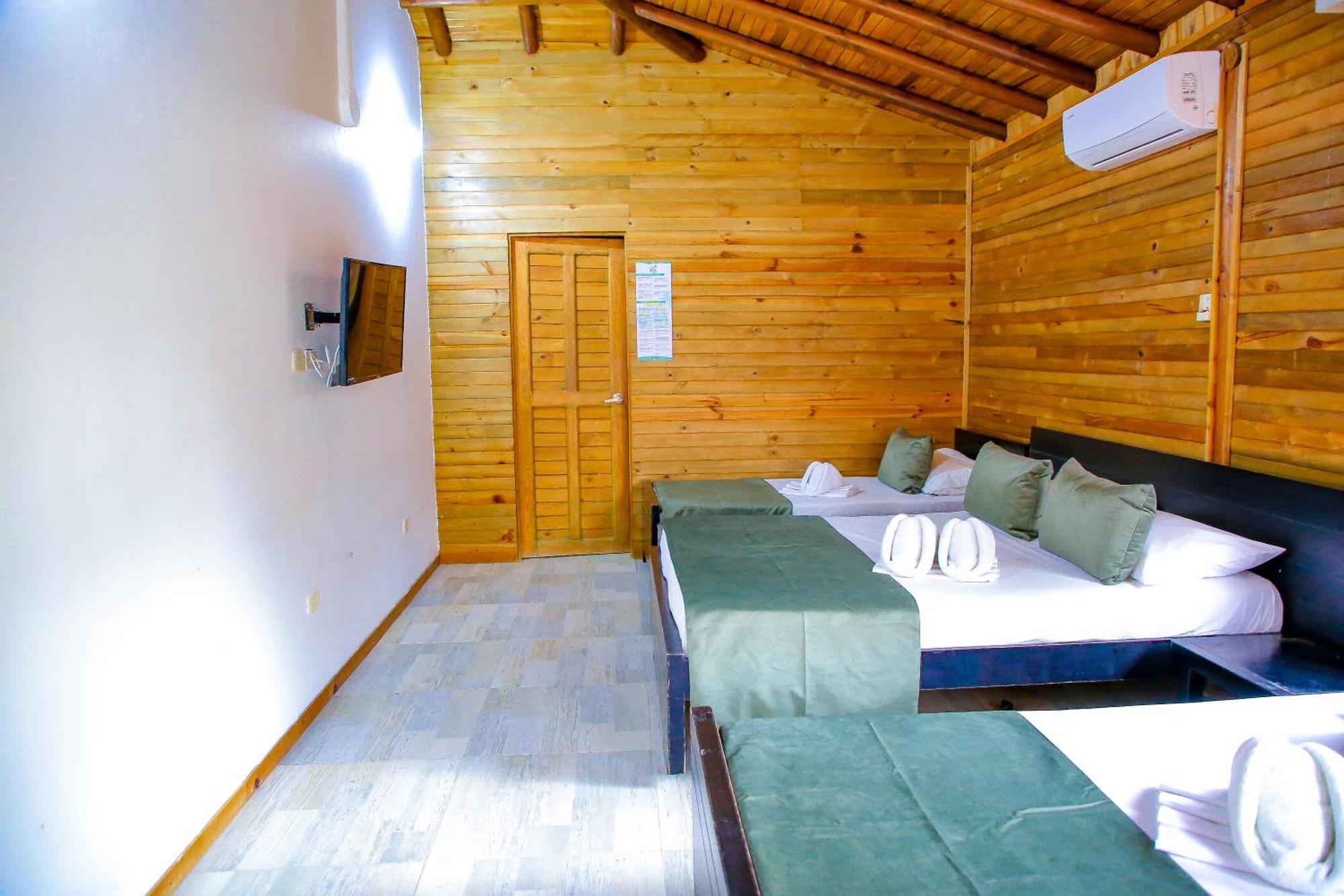 Hotel Camino Verde Толу Экстерьер фото