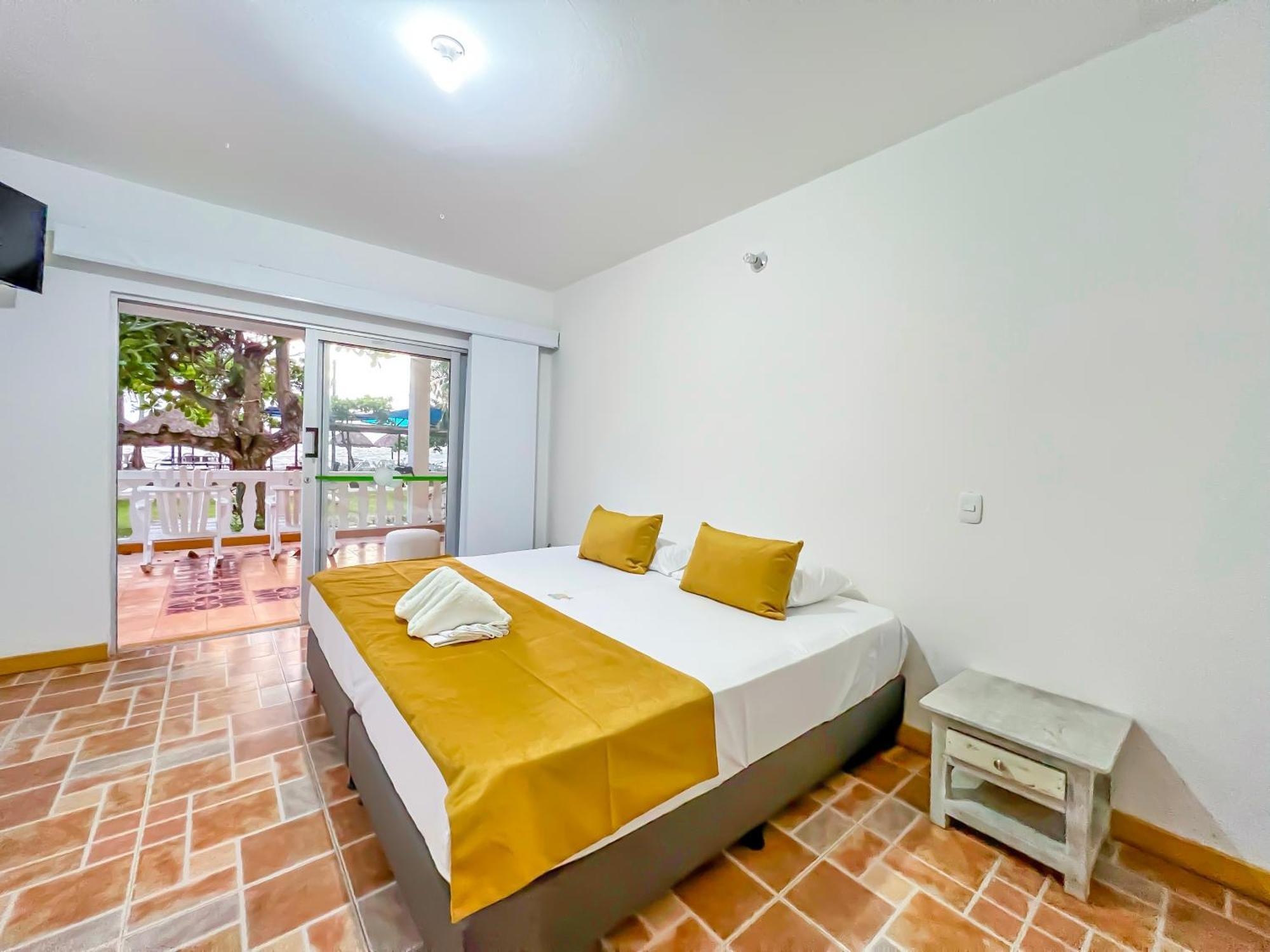 Hotel Camino Verde Толу Экстерьер фото