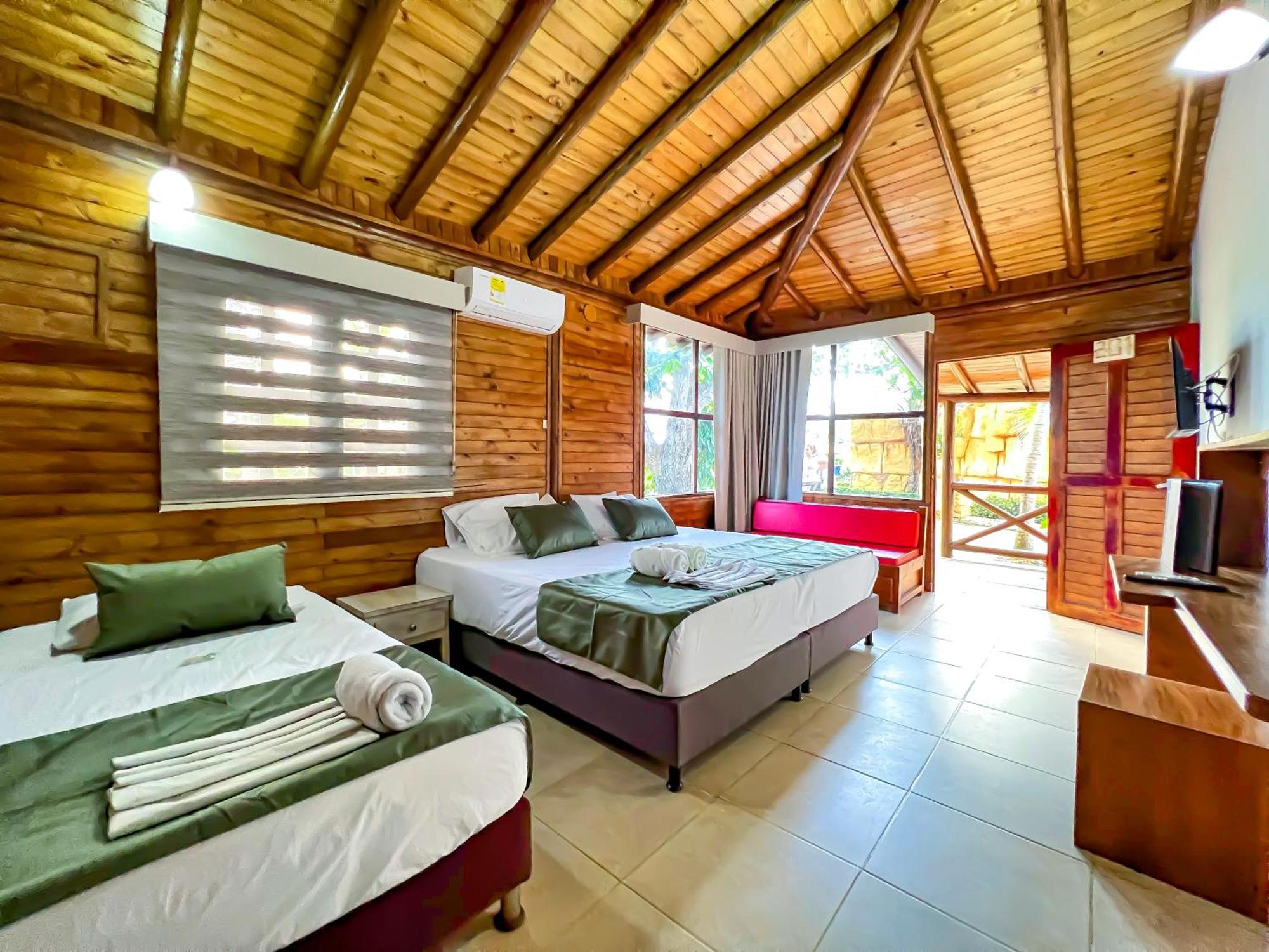 Hotel Camino Verde Толу Экстерьер фото